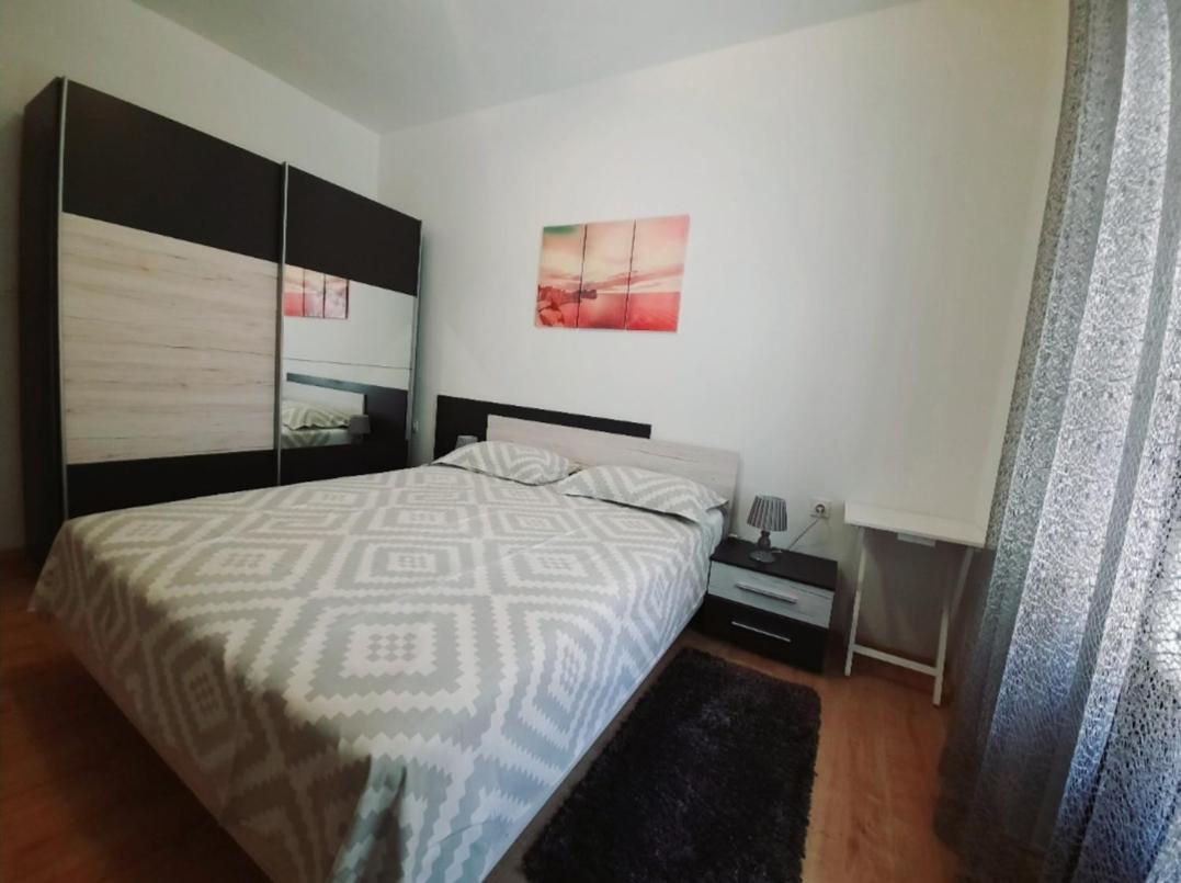 Apartment Nena Near The City Center With Free Parking Pula Zewnętrze zdjęcie