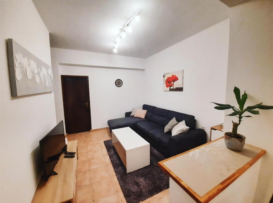 Apartment Nena Near The City Center With Free Parking Pula Zewnętrze zdjęcie